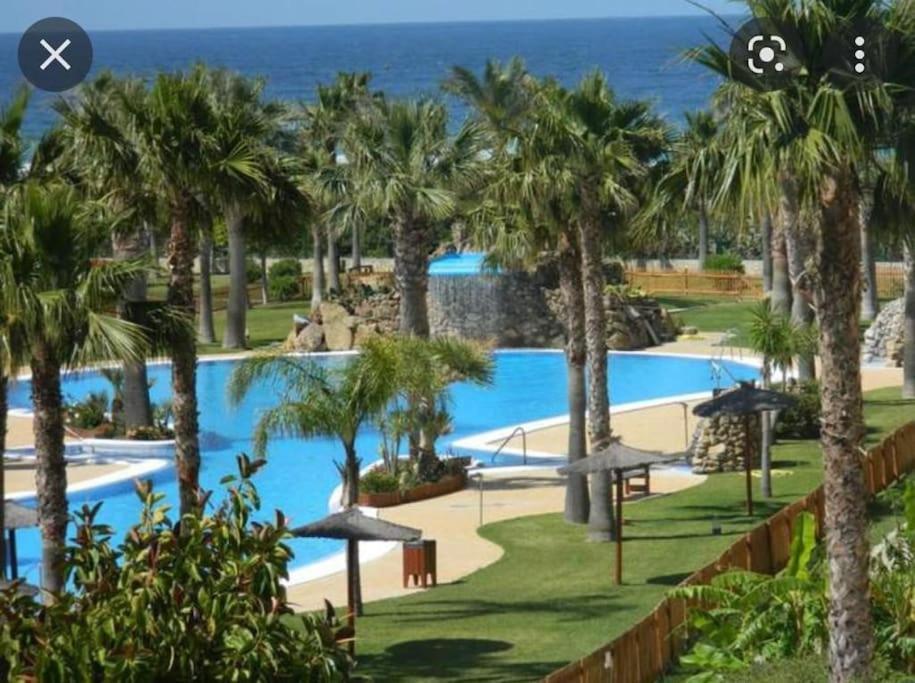 Апартаменти 1Ra Linea Playa Zahara Atlanterra Piscina Parking Саара-де-лос-Атунес Екстер'єр фото